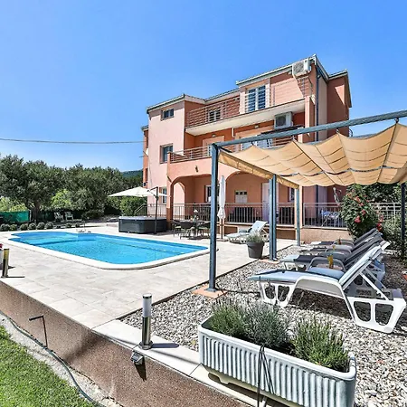 Casa vacanze Lovely In Kastel Luksic Kaštela