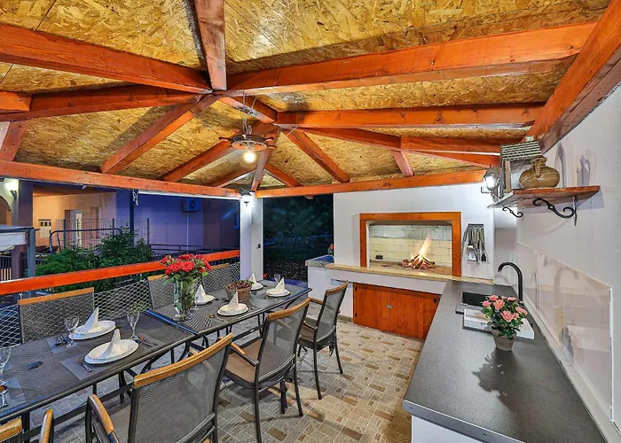 Casa vacanze Lovely In Kastel Luksic *