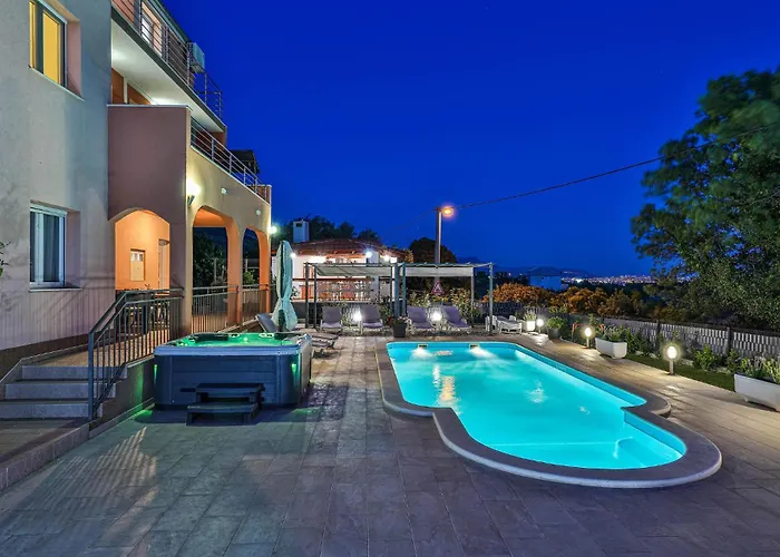 Lovely In Kastel Luksic * Kaštela