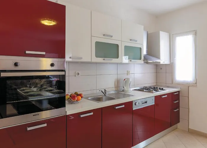 Lovely In Kastel Luksic